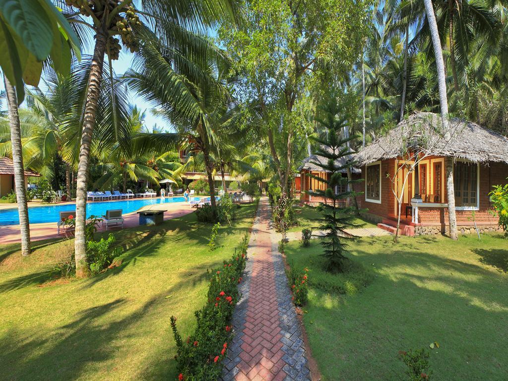 Abad Harmonia Ayurvedic Beach Resort Kovalam Exterior photo