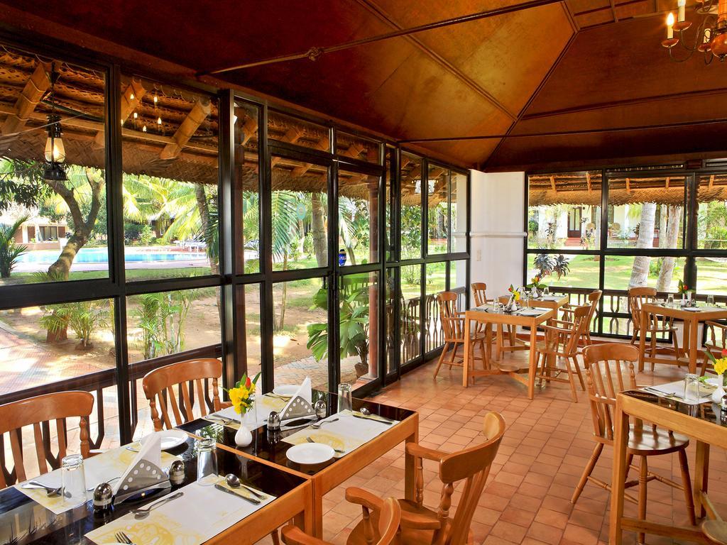 Abad Harmonia Ayurvedic Beach Resort Kovalam Exterior photo